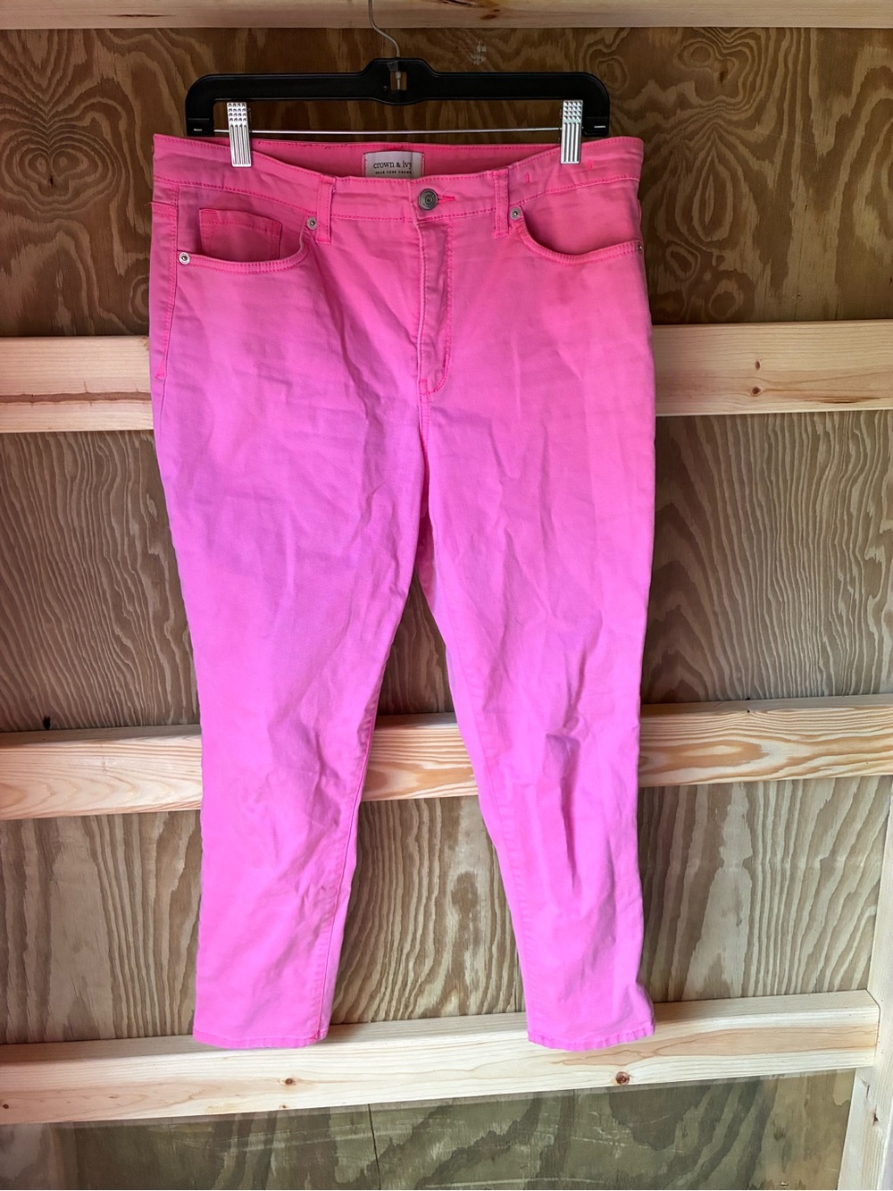 crown & ivy Bright Pink Ankle Jeans